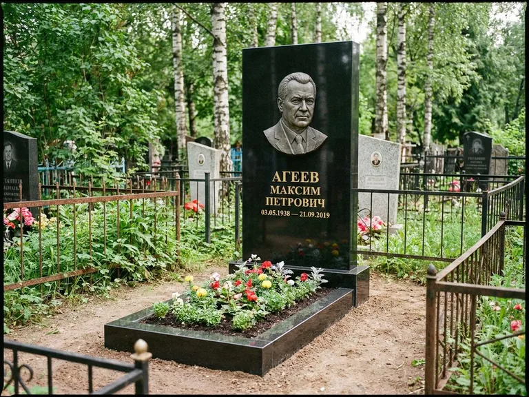 Памятник с барельефом — выполненная работа 1 во Владивостоке