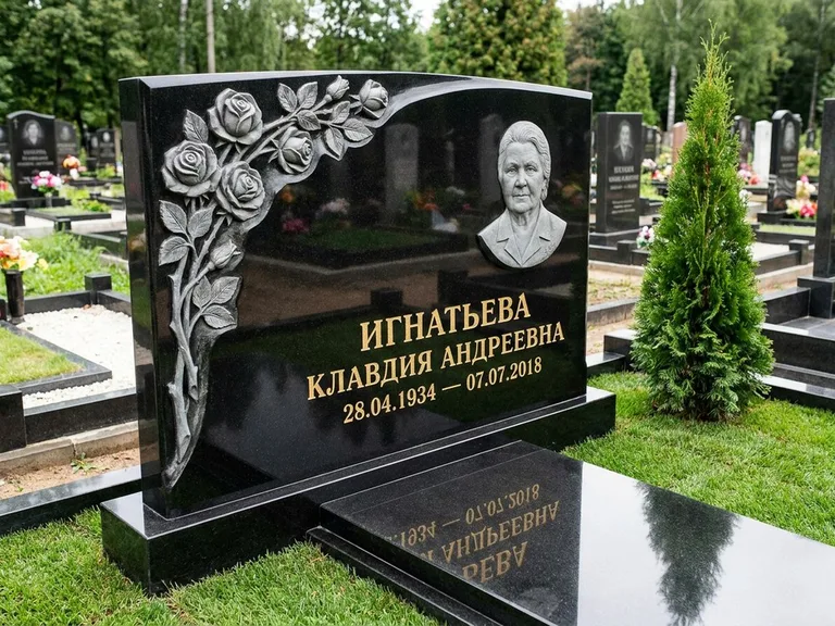 Памятник с барельефом — выполненная работа 45 во Владивостоке