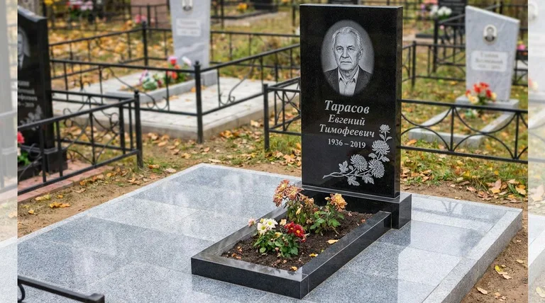 Памятник с гравировкой хризантем — выполненная работа «Тарасов» во Владивостоке