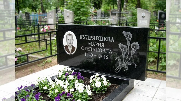 Памятник с гравировкой калл — выполненная работа «Кудрявцева» во Владивостоке