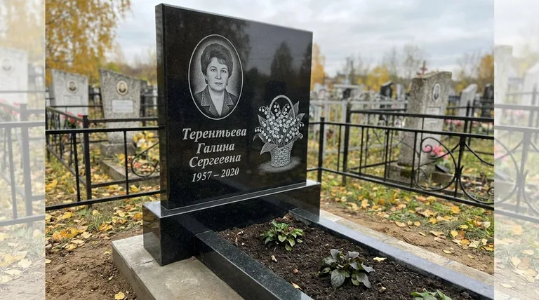 Памятник с гравировкой ландышей — выполненная работа «Терентьева» во Владивостоке