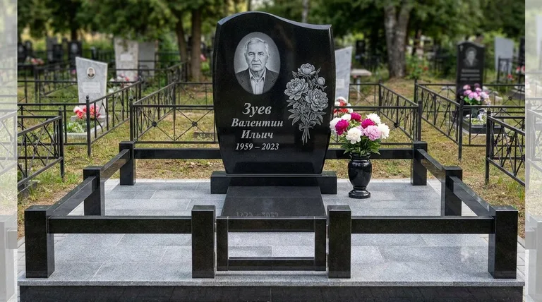Памятник с гравировкой пионов — выполненная работа «Зуев» во Владивостоке