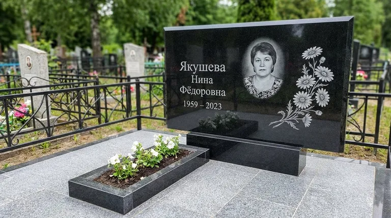 Памятник с гравировкой ромашек — выполненная работа «Якушева» во Владивостоке