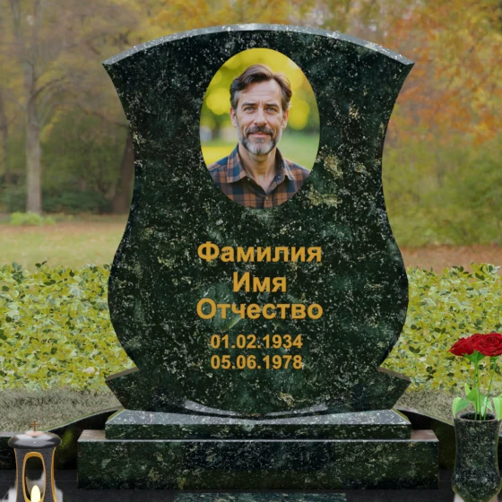 Гранитное надгробие с фигурными столбиками и мощением, гранит Балтик грин, в Якутске