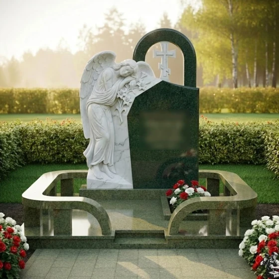 Мемориал с барельефом скорбящего ангела, гранит Балтик грин, в Якутске